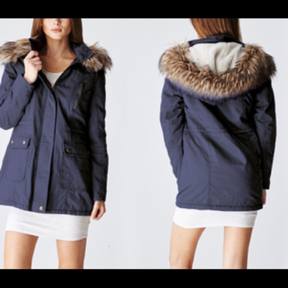 Lady Cotton Parka Jacket w/ Fur Lined Hood, Navy